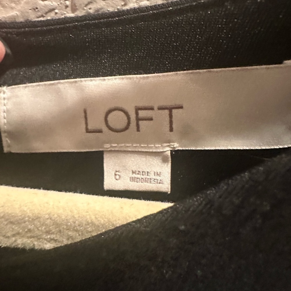 Loft Women's Size 6 Fit & Flare Dress Black Solid Mid Calf Formal Rayon - Picture 3 of 3